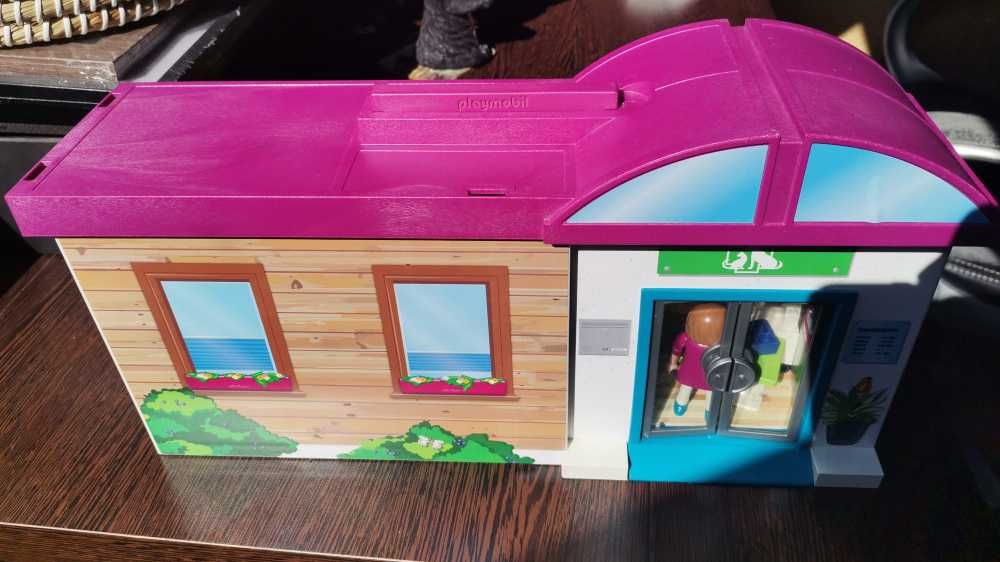 Playmobil City Life, Vet Clinic - Set mobil clinica veterinara