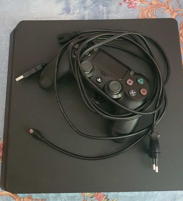 Consola PS4 Slim completa