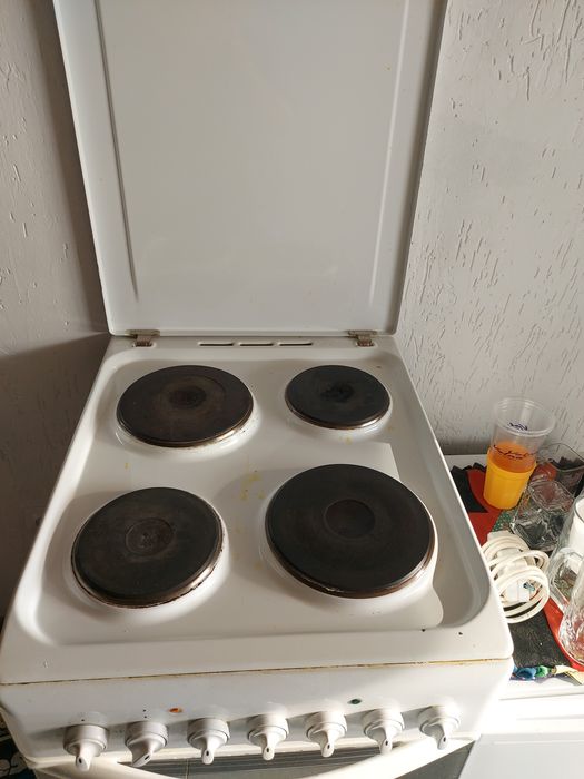 Продам электро плиту