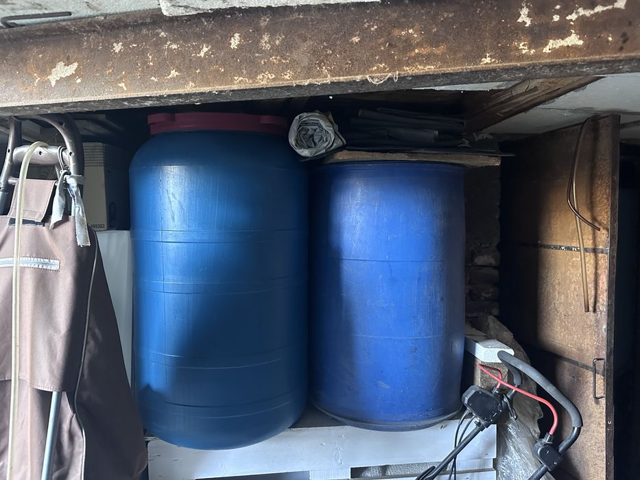 Set 2 butoaie 250 + 200 l (doar craiova)