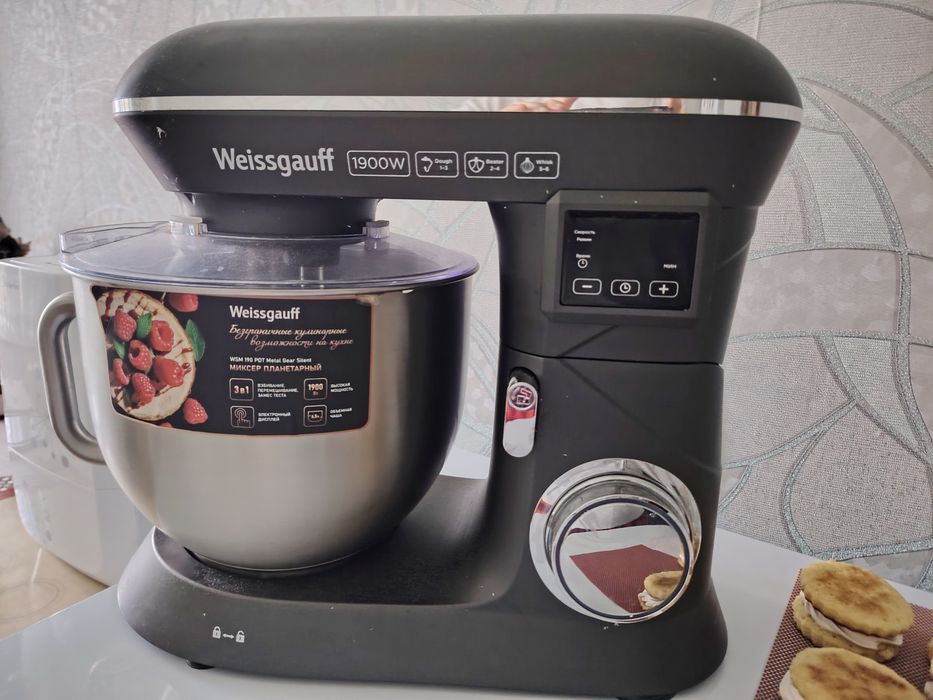 Продам миксер планетарный