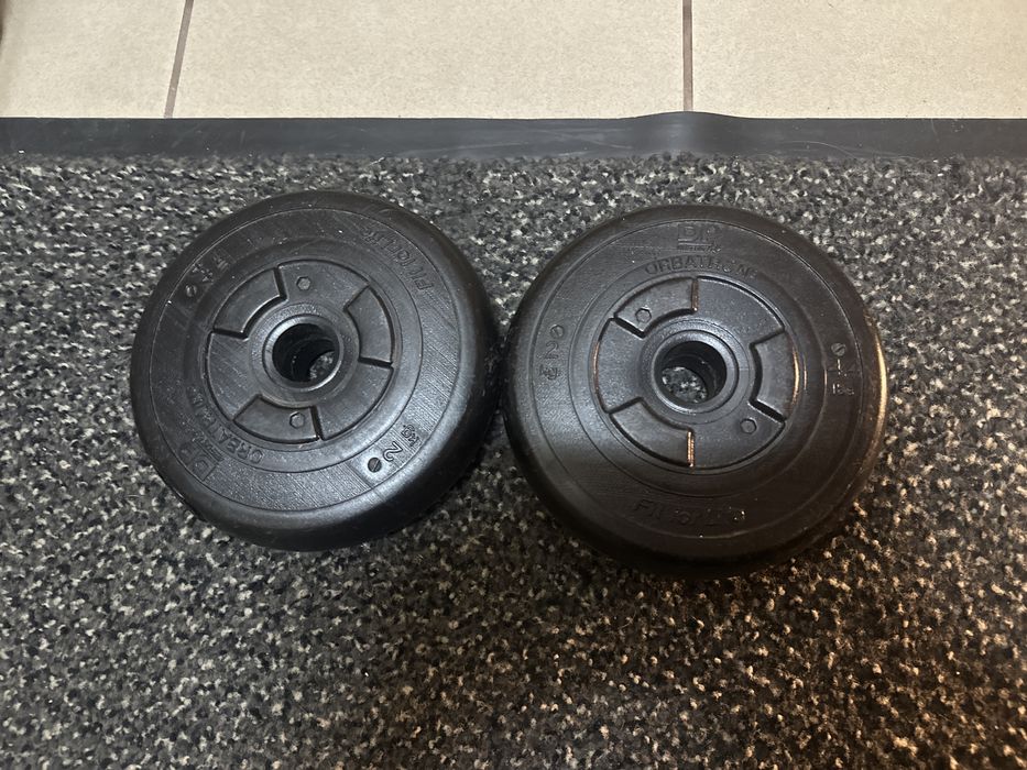 Vand 2 discuri pentru sala  2kg fiecare