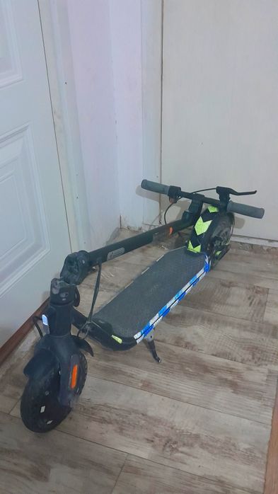 Срочно продам электро самокат