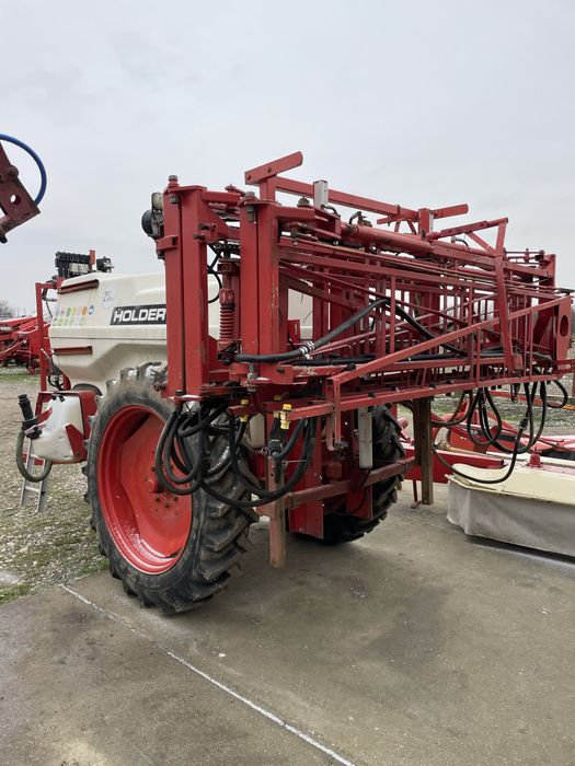 Pompa , instalatie de erbicidat , ierbicidat Holder 21 m , 2700 litri