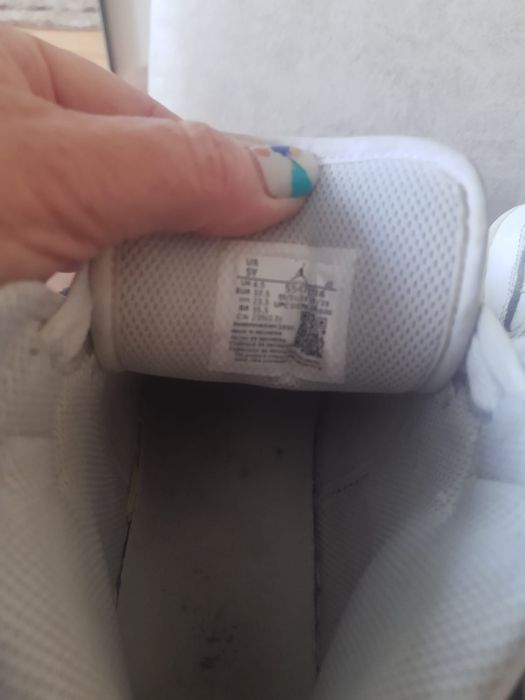 Adidasi nike albi originali