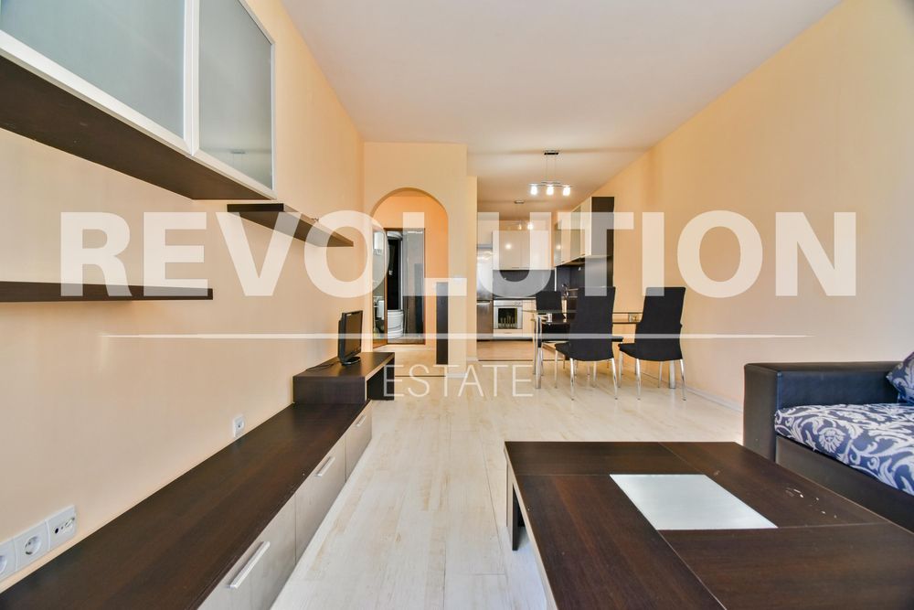 Дава се под наем Двустаен апартамент в София, Гоце Делчев - 75 кв.м за 800 € - Снимка #2