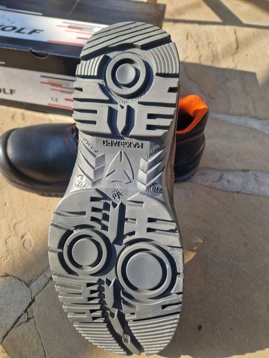 ADR обувки B-Wolf