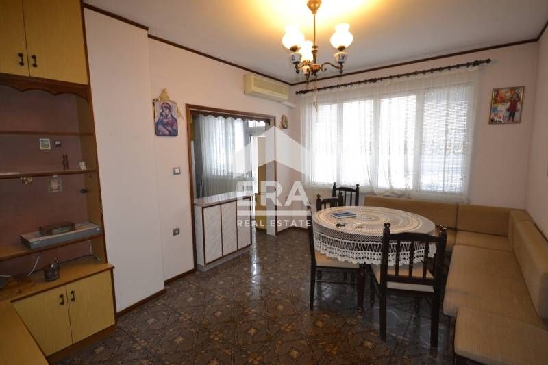 Продава се Тристаен апартамент в Хасково, Овчарски - 120 кв.м за 502 €/кв.м - Снимка #8