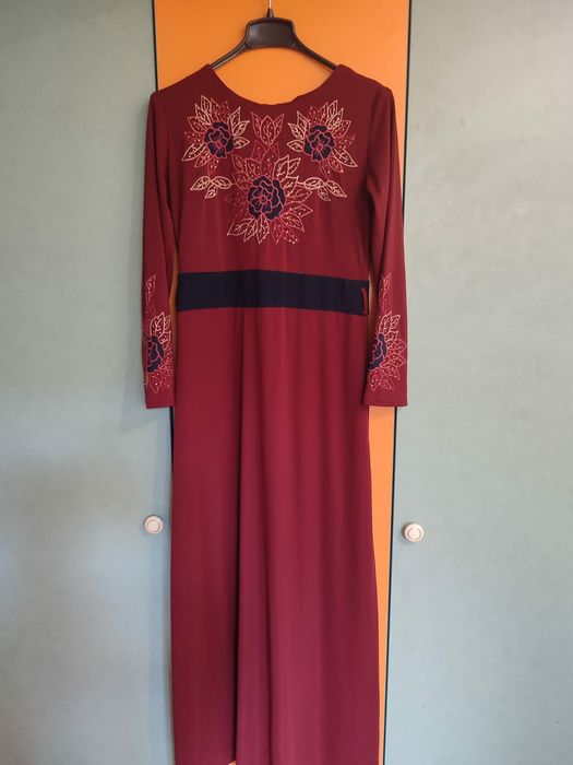 Продам женское платье