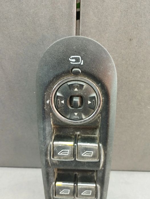 Butoane geam sofer 7S7T-14A132-BC Ford Mondeo 2008