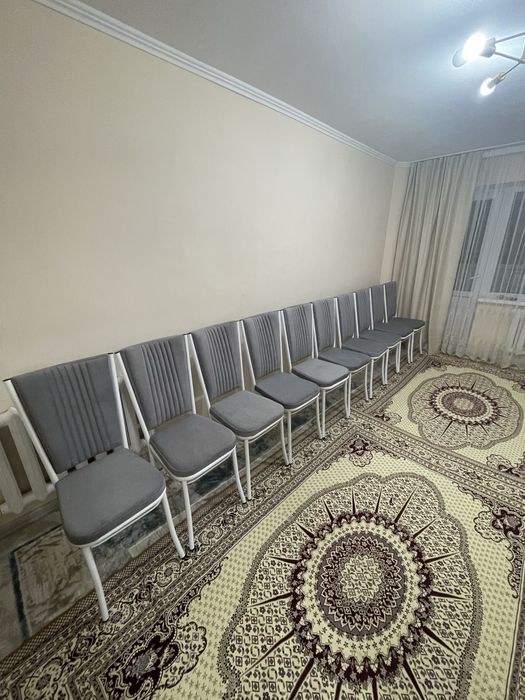 Продам стулья для гостинной