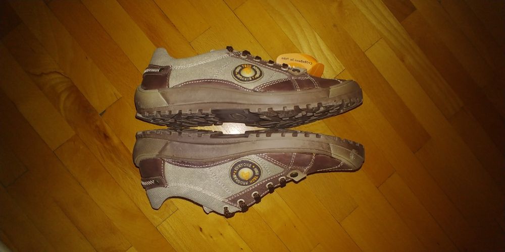 Нови обувки, номер 35