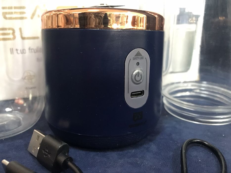 Преносим акумулаторен блендер