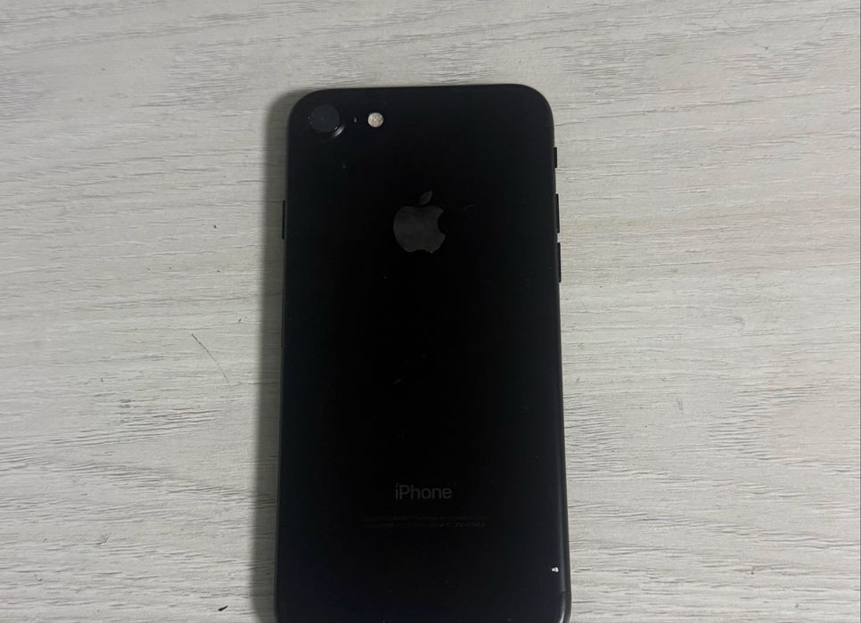 Iphone 7 32гб 9/10