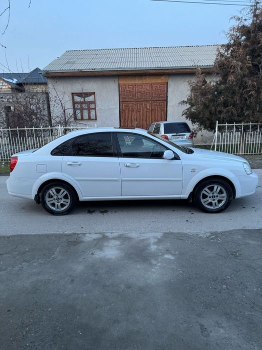 Chevrolet Lasetti 16 aftomat 2013