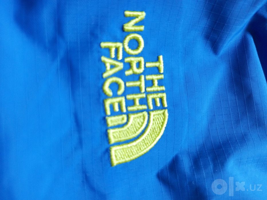 Ветровка, дождевик the north face  на 10 лет