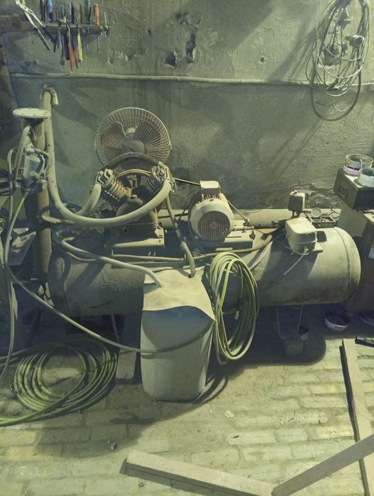 Компрессор для  професиональнойпокраски авто