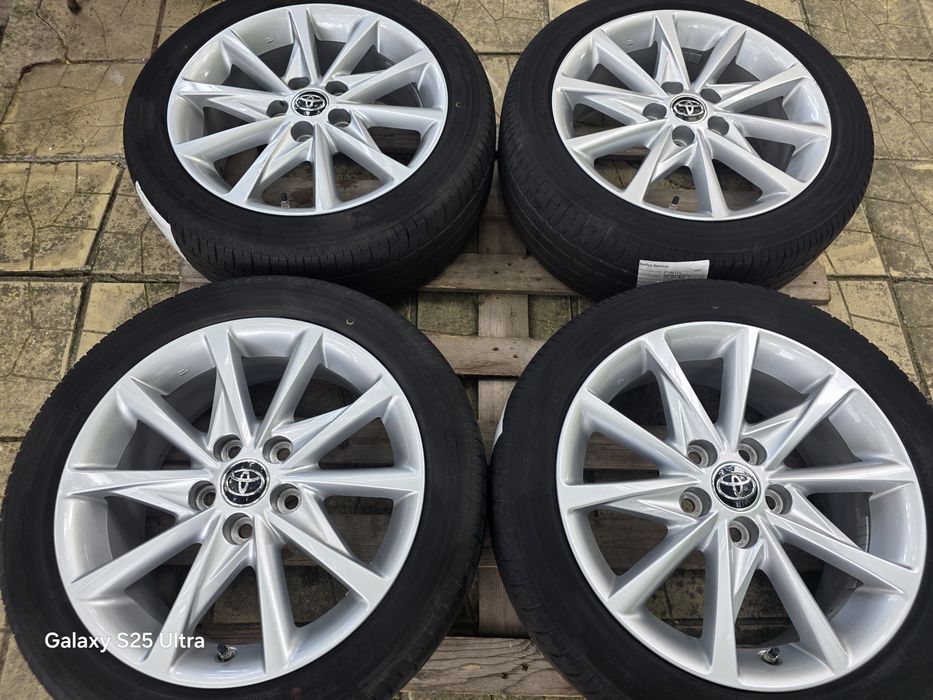 Лети джанти 17ки 5х114.3 Toyota + летни гуми 215/50/17 Toyo