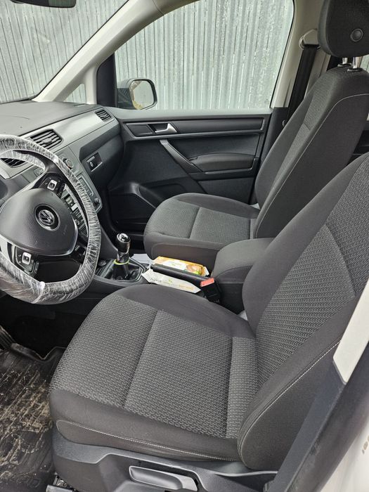 Volskvagen caddy 7 locuri