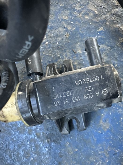 Electrovalva vacuum rezervor mercedes w212 w204 glk om651 2.2 euro5