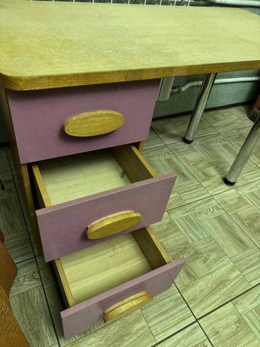 Продам комплект детской мебели