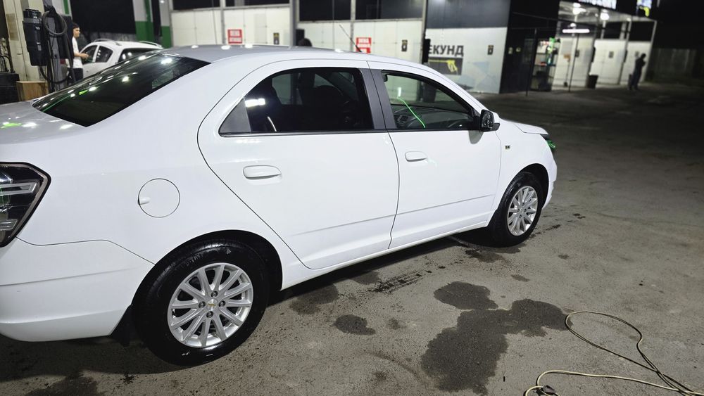 Chevrolet Cobalt 2018 — 3