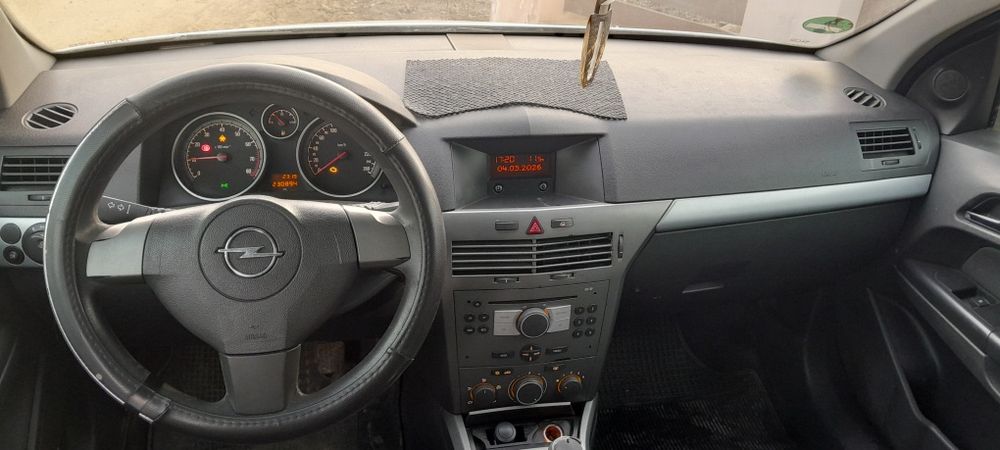 Vând Opel astra h