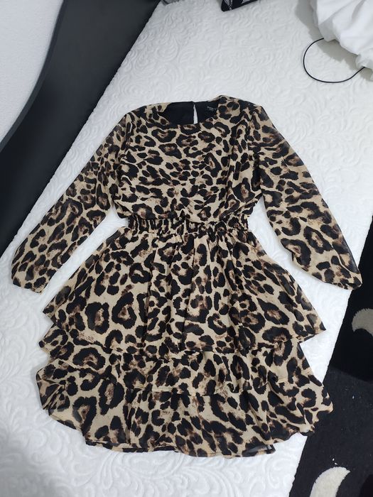 Дамски рокли  м размер