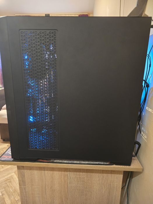 Unitate PC+Monitor sau schimb cu laptop gaming