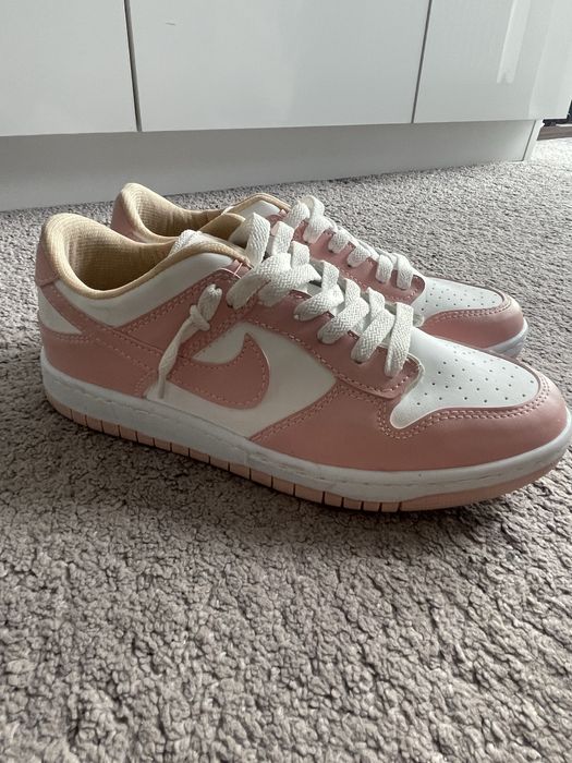 Nike dunk fete roz marimea 41