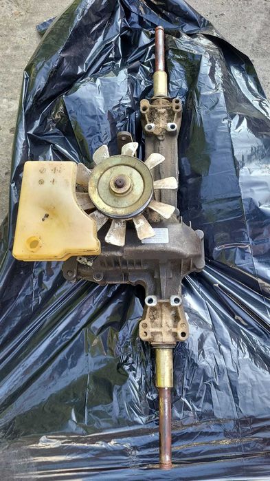 Reparatii, Revizii tractorase tuns gazon, cutii de viteza si motoare