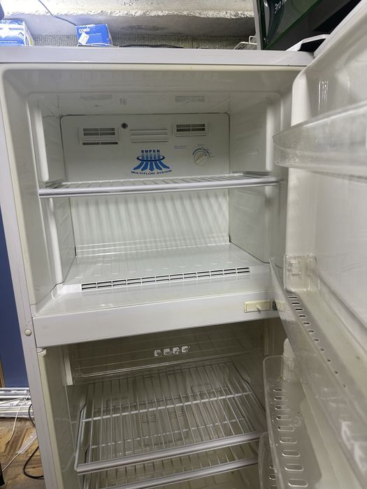 Продаи холодильник