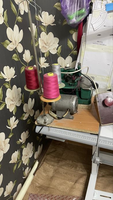 продам швейную и оверлок