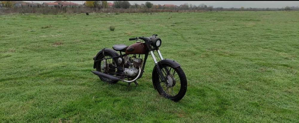 Предлагам цялостна и частична реставрация на ретро мотори