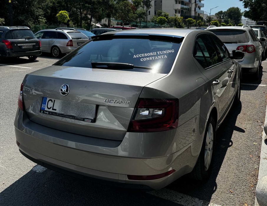 Eleron Luneta - Skoda Octavia 3 Negru Lucios