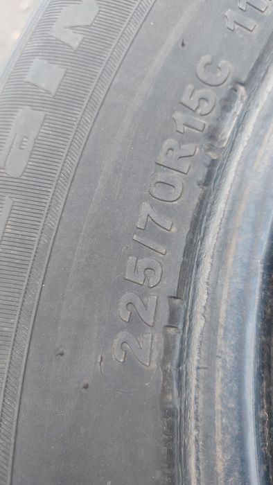 Продам пара 2 шт 225 70 R 15 С