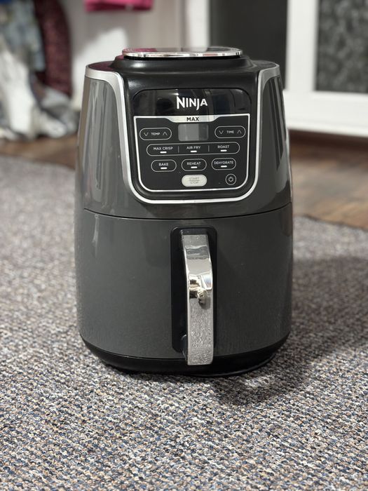 Friteuza cu aer cald Ninja