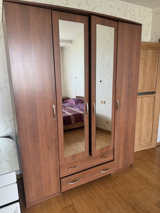 Спальный гарнитур