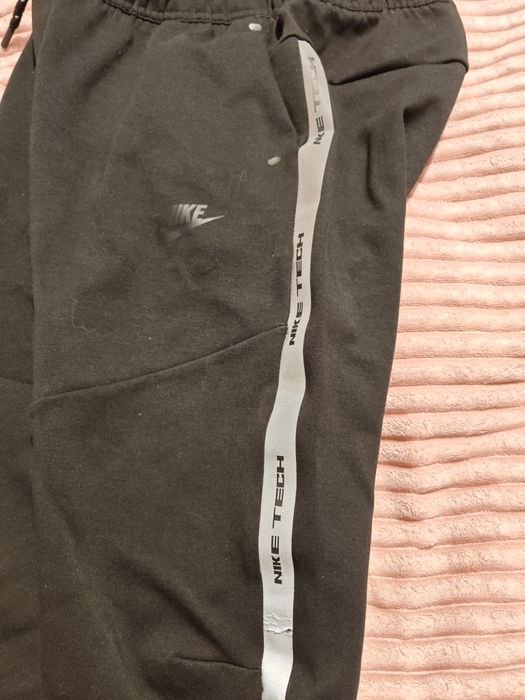 Nike tech fleece reflective