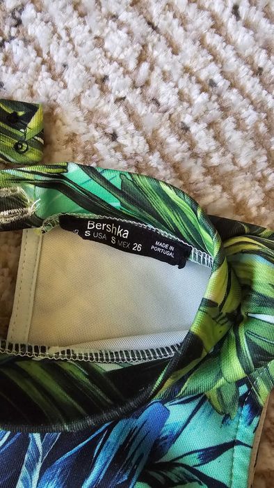 Къса рокля Bershka