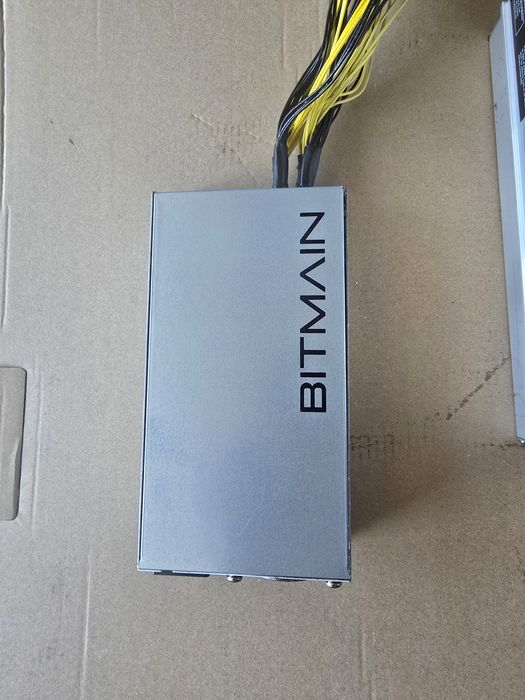 Antminer S9 13,5th/s