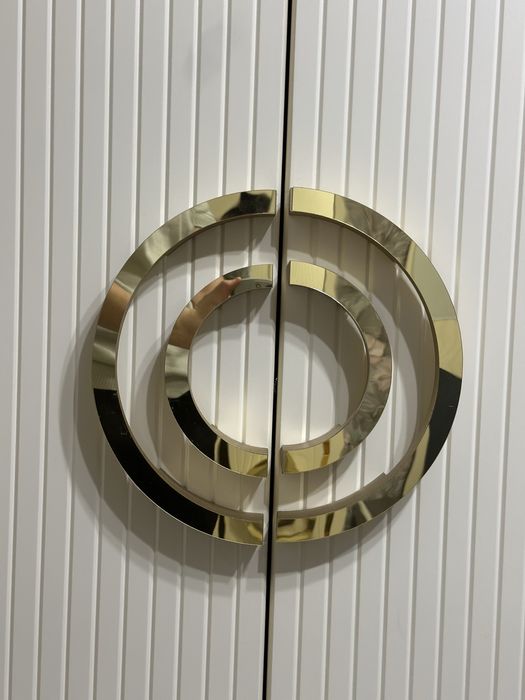 Продам спальный гарнитур