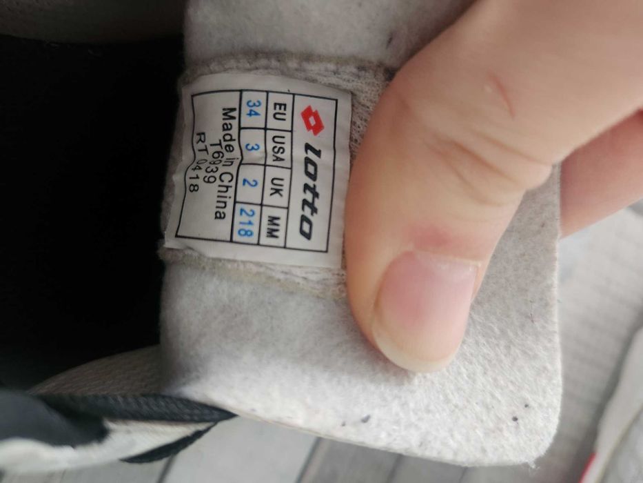 Срортни обувки lotto