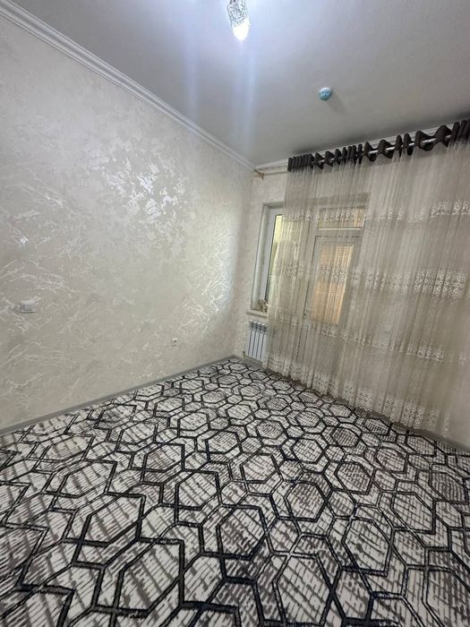 Продаётся 3-х комнатная квартира в Янги Дархан