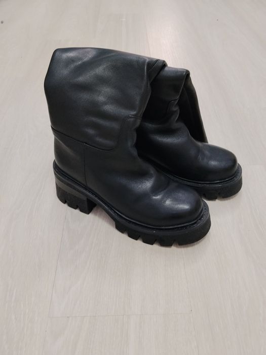 Зимние женские сапоги