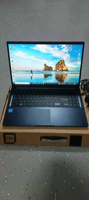 Vănd laptop Asus