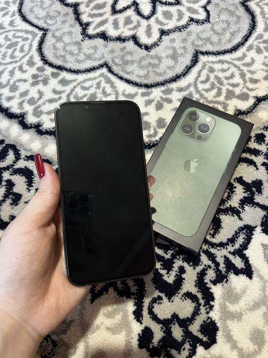 Iphone 13 pro (Alpine Green)