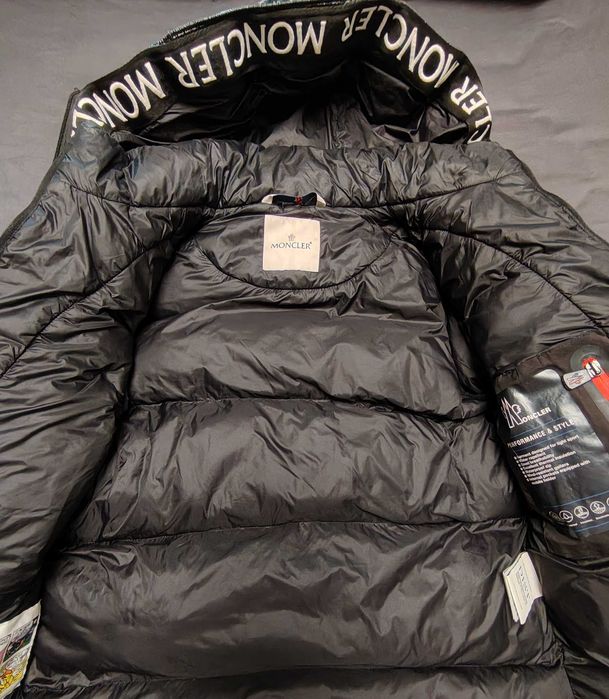 яке Moncler уникално