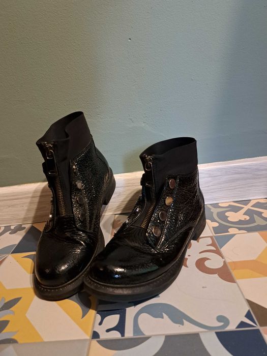 Продавам женски обувки