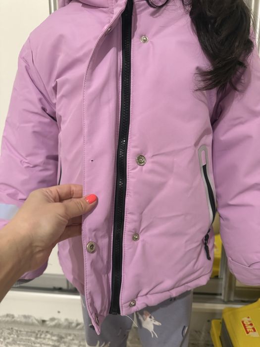 Продам детскую куртку